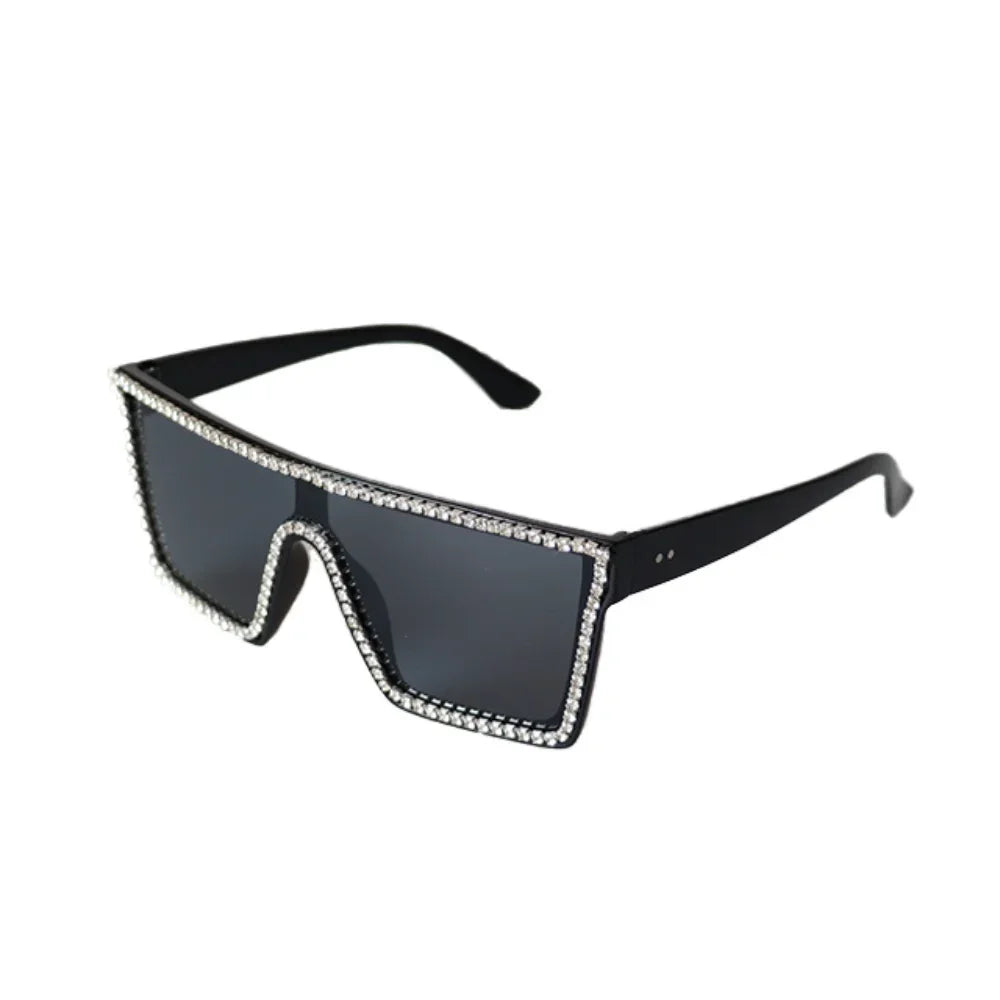 Lunetteso soleil oversize  futuristes-style tendance...